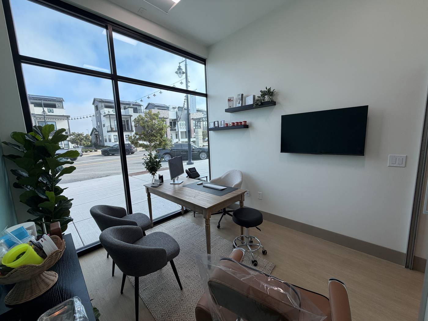 Treatment and consultation room at the Marina, CA orthodontic office
